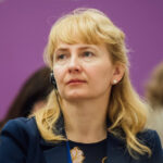 “Школа не має права забороняти” – омбудсменка розповіла про ґаджети під час навчання