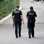 В Одесі на Куликовому полі чоловік з ножами поранив чотирьох поліцейських: перші деталі
