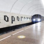 В Києві на станції метро “Дорогожичі” знайшли труп: перші деталі НП