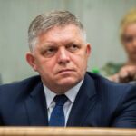 “Бажаю припинення вбивства слов’ян”: Фіцо відреагував на критику МЗС України його заяв