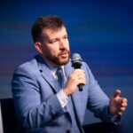 Накопичувальна пенсія: як в уряді хочуть зберегти кошти українців
