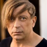Друзі отримали повістки, а “еліта” відпочиває на віллі: Льова з “Бі-2” розсекретив, хто з пропагандистів виїхав з Росії