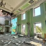 Як виглядає зруйнована росіянами будівля Херсонської ОВА зсередини: з’явилися фото